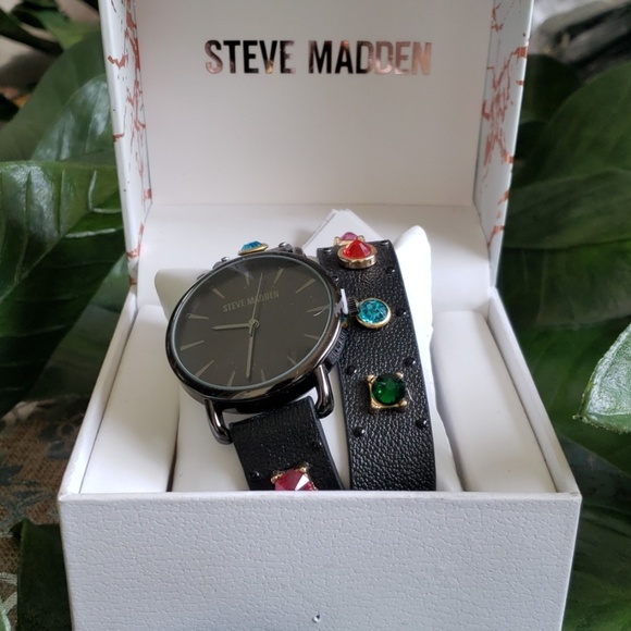 Steve Madden Fashion Watch - Picture 5 of 5